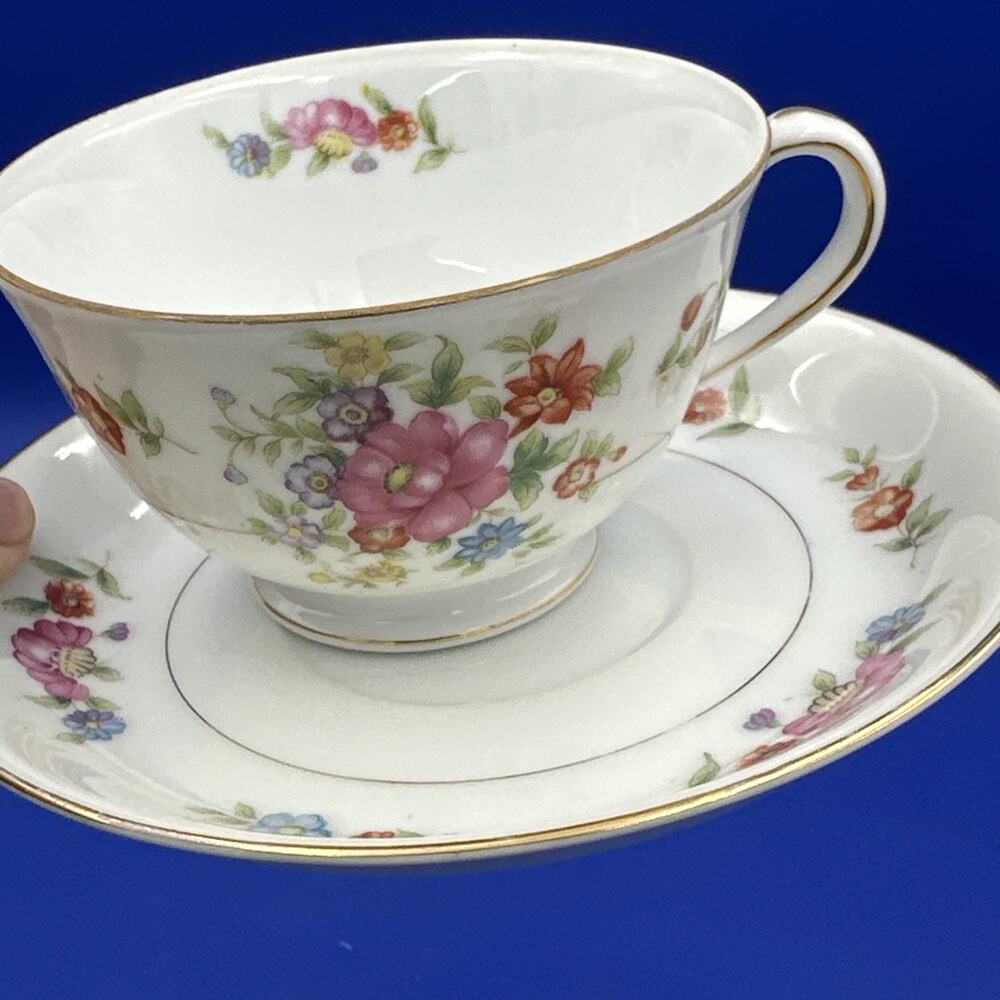 VTG Moriyama Teacup & Saucer Floral Design Gold‎ Trim Made in Occupied Japan